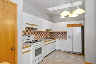 19778 Ascot Pl, Mokena, IL 60448 - Photo 9