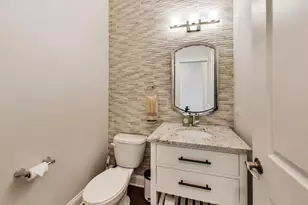 307 Camberley Ln, Lincolnshire, IL 60069 - Photo 17