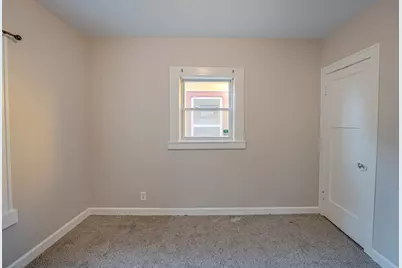 563 S Lake Street, Aurora, IL 60506 - Photo 11