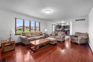 21154 Whitney Dr, Matteson, IL 60443 - Photo 7