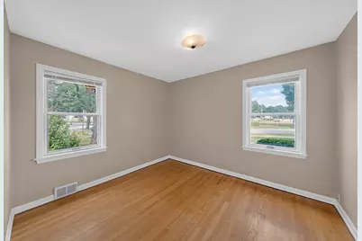 40 S Lombard Avenue, Lombard, IL 60148 - Photo 11