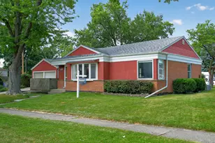 40 S Lombard Ave, Lombard, IL 60148 - Photo 1