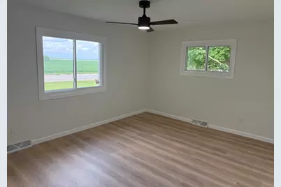 716 E Rt 71 Highway, Standard, IL 61363 - Photo 15