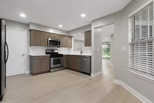 [Address not provided], Streamwood, IL 60107 - Photo 7