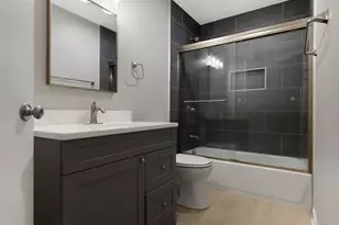 [Address not provided], Streamwood, IL 60107 - Photo 15