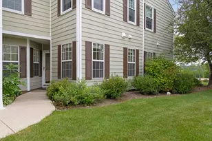 [Address not provided], Streamwood, IL 60107 - Photo 3