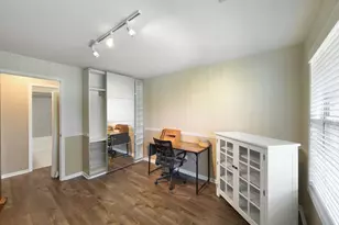 322 Winfield Ct, Schaumburg, IL 60194 - Photo 13