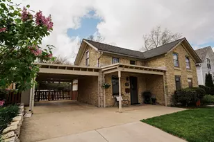 118 S River Ln, Geneva, IL 60134 - Photo 1