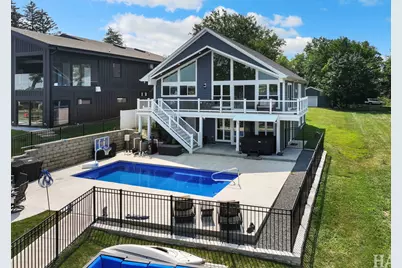42813 N Woodbine Avenue, Antioch, IL 60002 - Photo 1