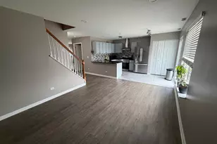 238 Williamsburg Ct, Romeoville, IL 60446 - Photo 5