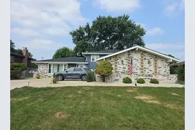 7014 Wilcox Avenue, Darien, IL 60561 - Photo 3