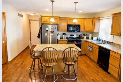 503 W Randolph Street #B, Heyworth, IL 61745 - Photo 3