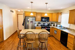 503 W Randolph St, Heyworth, IL 61745 - Photo 3