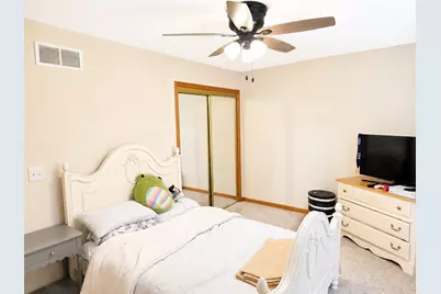 503 W Randolph Street #B, Heyworth, IL 61745 - Photo 11