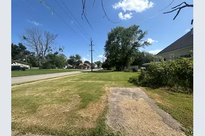 107 W Lincoln Street, Harrisburg, IL 62946 - Photo 5