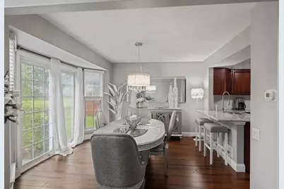282 Lorraine Circle, Bloomingdale, IL 60108 - Photo 9