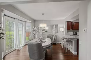 282 Lorraine Cir, Bloomingdale, IL 60108 - Photo 9