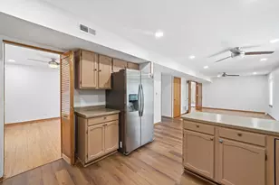 [Address not provided], Hanover Park, IL 60133 - Photo 11