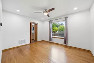 [Address not provided], Hanover Park, IL 60133 - Photo 19