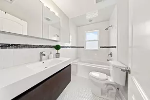 5337 W Barry Ave, Chicago, IL 60641 - Photo 19