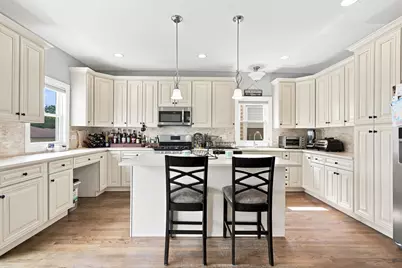 5337 W Barry Avenue, Chicago, IL 60641 - Photo 9