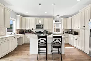 5337 W Barry Ave, Chicago, IL 60641 - Photo 9