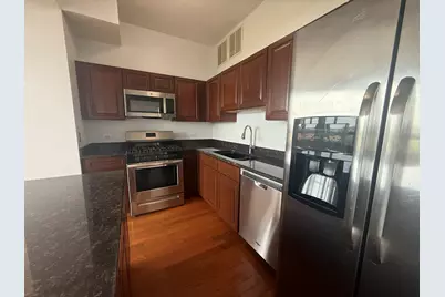 6000 N Cicero Avenue #302, Chicago, IL 60646 - Photo 5
