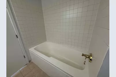 6000 N Cicero Avenue #302, Chicago, IL 60646 - Photo 13