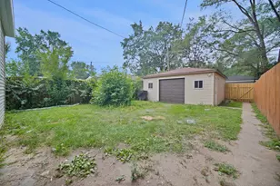 9722 S Ellis Ave, Chicago, IL 60628 - Photo 25