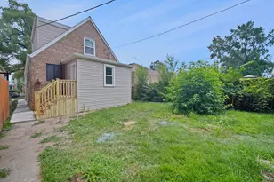 9722 S Ellis Ave, Chicago, IL 60628 - Photo 23