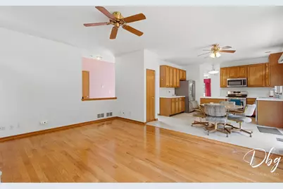 566 W Wildspring Road, Round Lake, IL 60073 - Photo 29