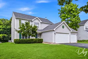 566 W Wildspring Rd, Round Lake, IL 60073 - Photo 3