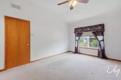 566 W Wildspring Road, Round Lake, IL 60073 - Photo 37