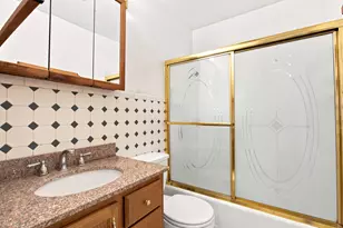 1709 Crescent Dr, Champaign, IL 61821 - Photo 11