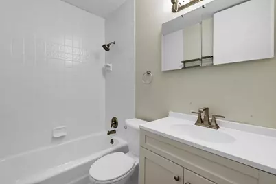 18595 W Pamela Place, Gurnee, IL 60031 - Photo 7