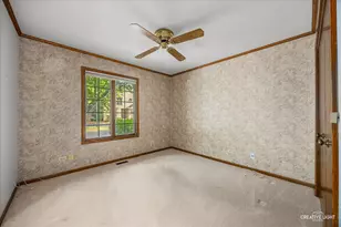1109 Foxtail Ct, Darien, IL 60561 - Photo 9