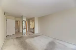 465 W Dominion Dr, Wood Dale, IL 60191 - Photo 15