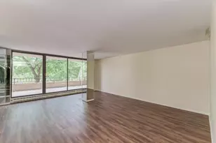 465 W Dominion Dr, Wood Dale, IL 60191 - Photo 7