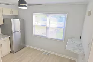 138 Algonquin St, Park Forest, IL 60466 - Photo 7