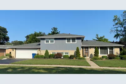 10507 S Terry Drive, Palos Hills, IL 60465 - Photo 1