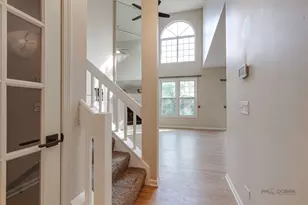 4405 Middleton Pl, Lisle, IL 60532 - Photo 11