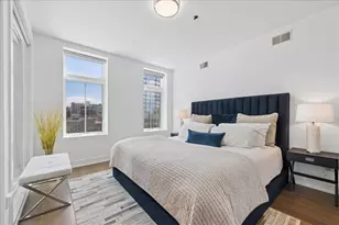 434 W Melrose St, Chicago, IL 60657 - Photo 9