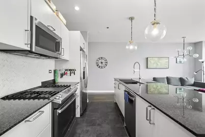 653 N Kingsbury Street #1207, Chicago, IL 60654 - Photo 13