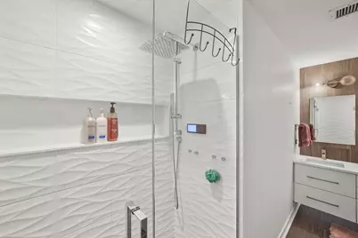 653 N Kingsbury Street #1207, Chicago, IL 60654 - Photo 21