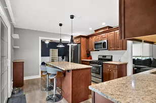 1603 Roder Ct, Streamwood, IL 60107 - Photo 5