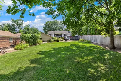56 Chicago Avenue, Clarendon Hills, IL 60514 - Photo 39