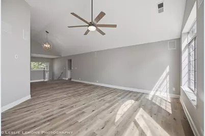30W015 Juniper Court #30W015, Warrenville, IL 60555 - Photo 3