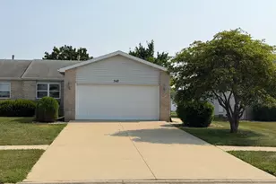 342 E Myrtle St, Herscher, IL 60941 - Photo 1