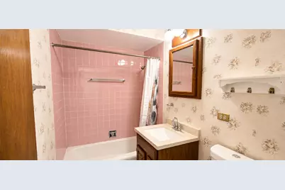 1243 Washington Street E #C304, Des Plaines, IL 60016 - Photo 15