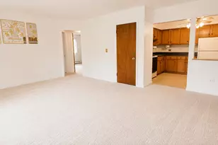 1243 Washington Street E, Des Plaines, IL 60016 - Photo 3
